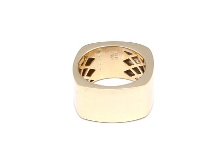 Anillo liso cuadrado calado en oro amarillo 14 kilates. Hot on Sale